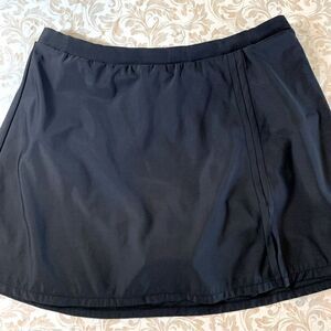 SlimShaper Swim Skirt Black Sz 18 Gorgeous